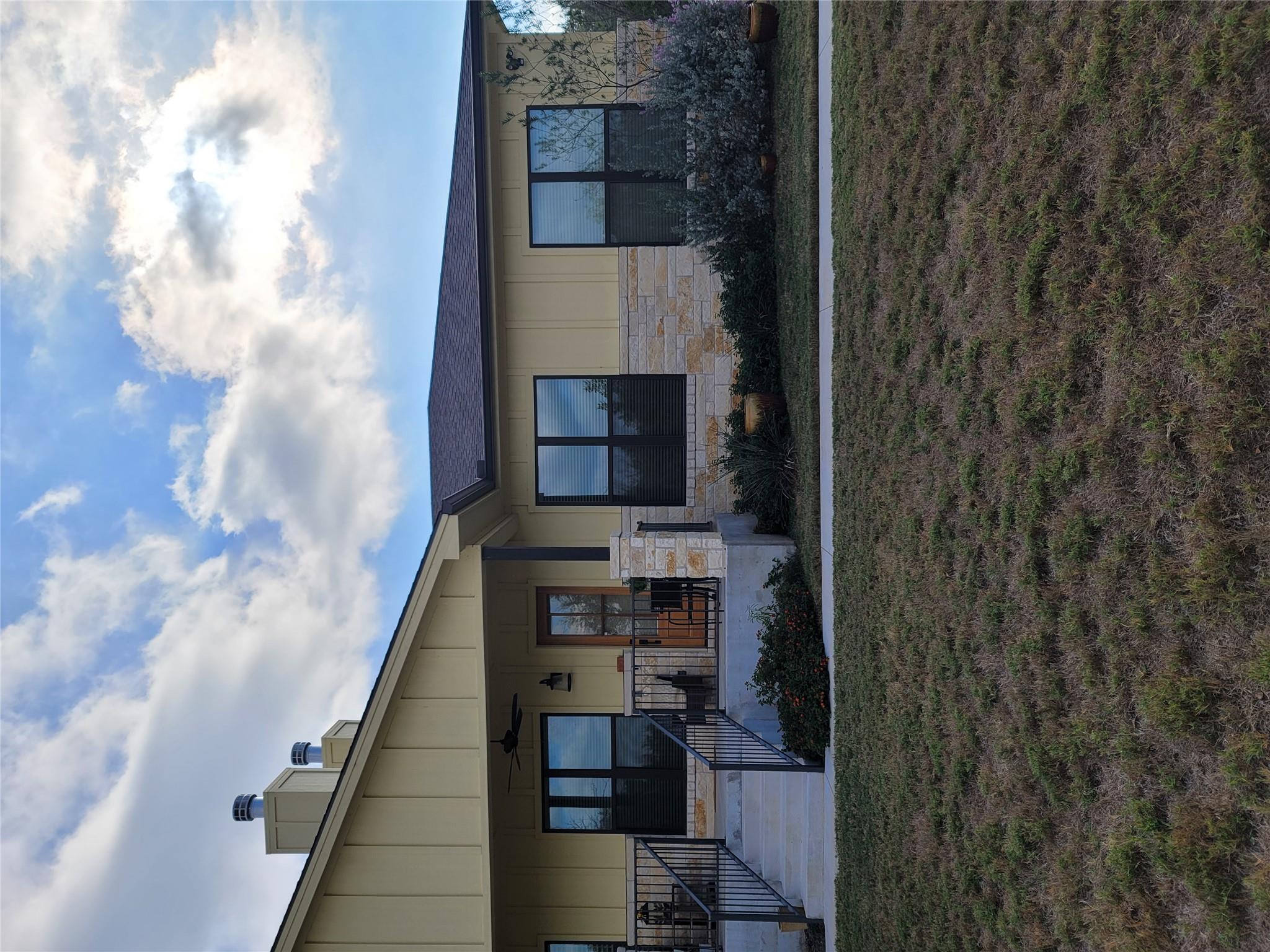 1248 Lake Shore