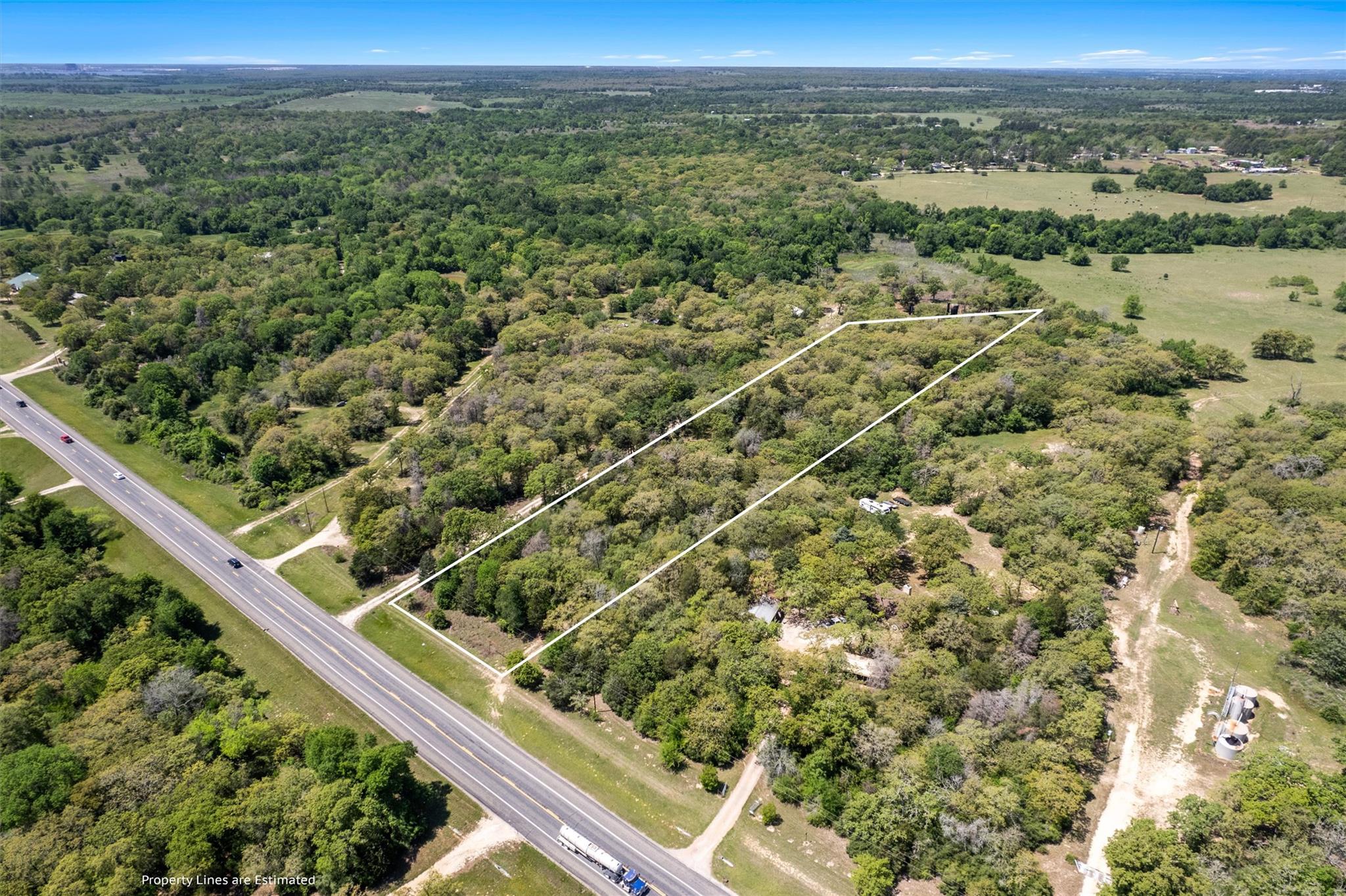 2810 S Highway 77