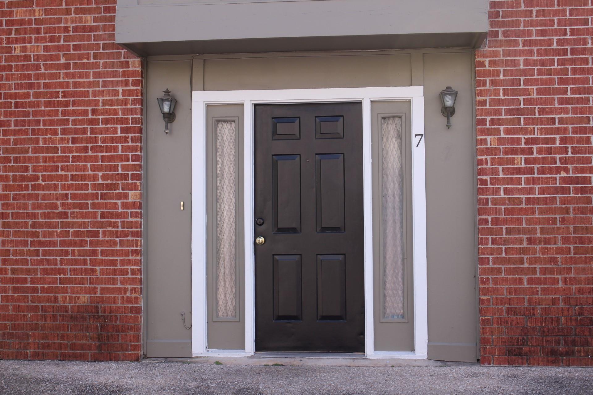 1221 Hopkins
