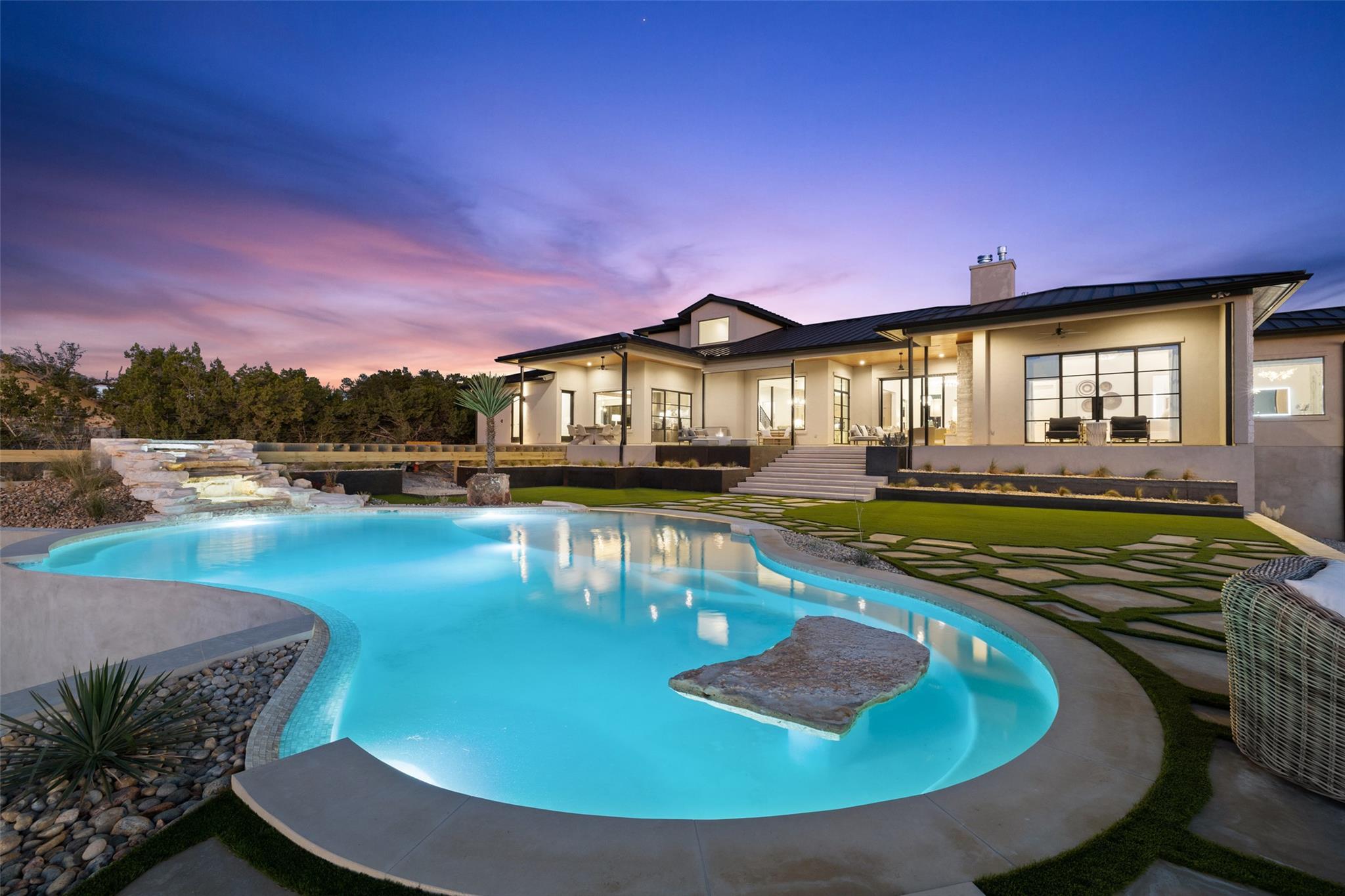400 Medlin Creek