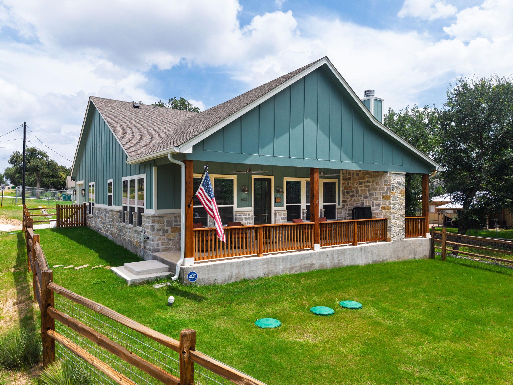 602 Shorewood