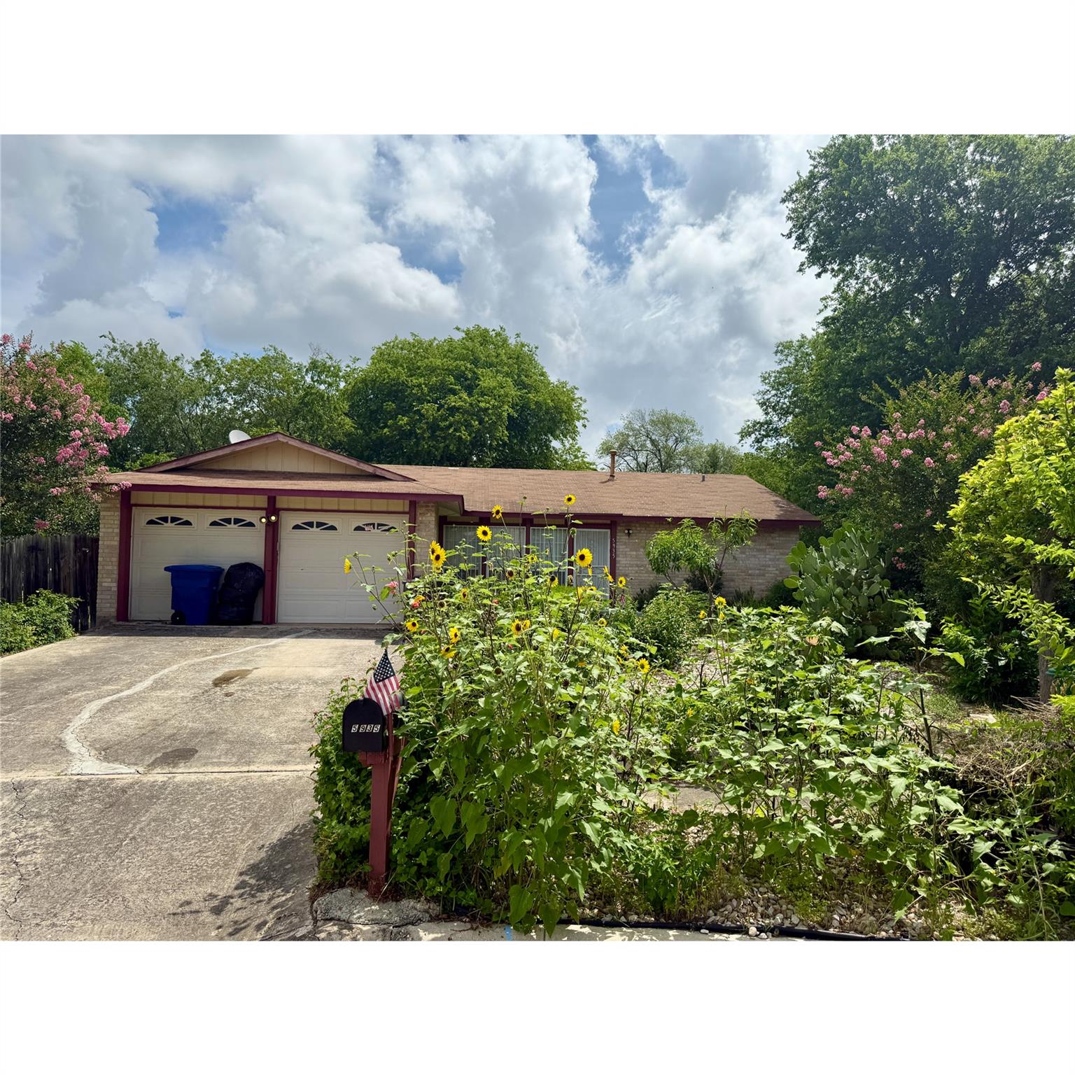 5935 Lake Champlain