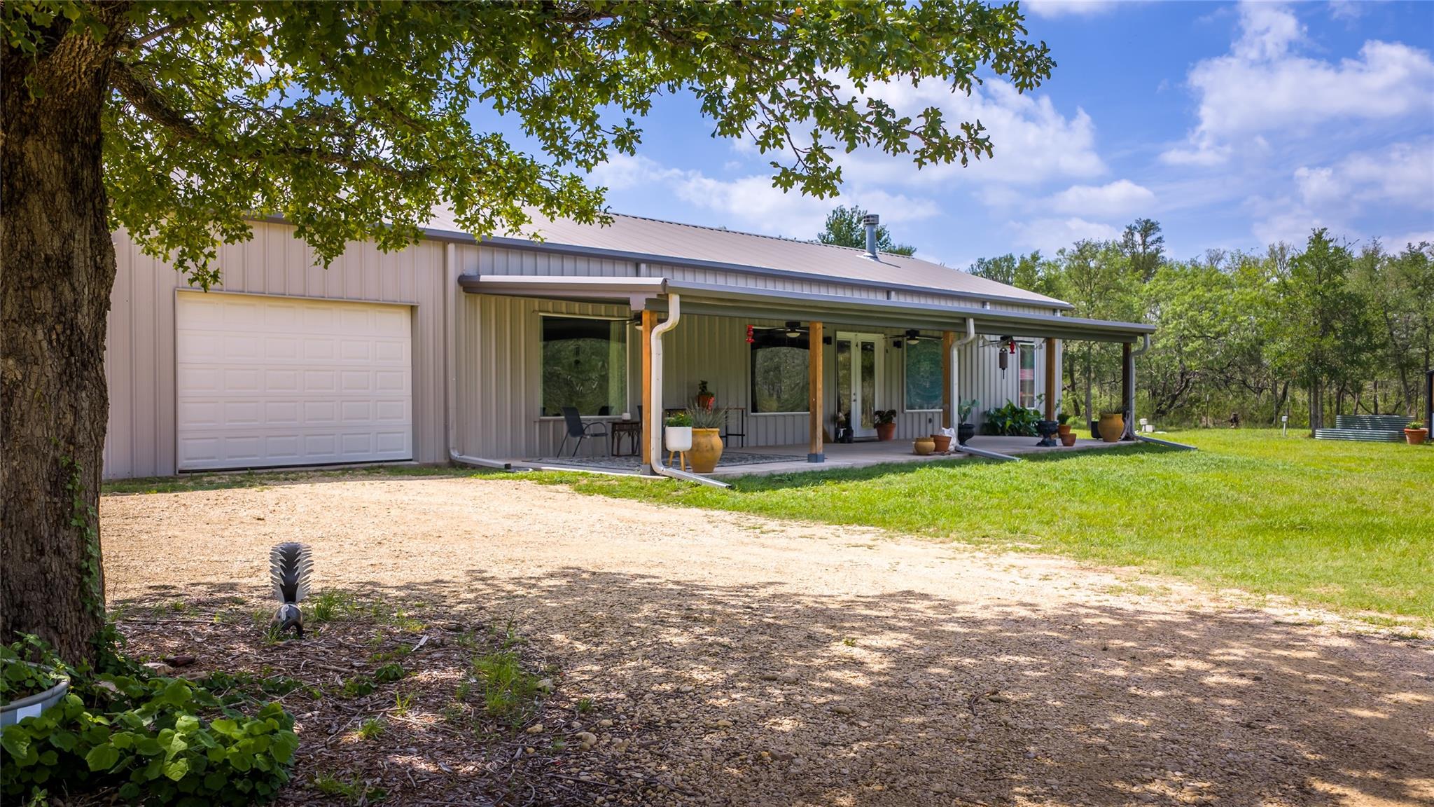 4082 Old Colony Line