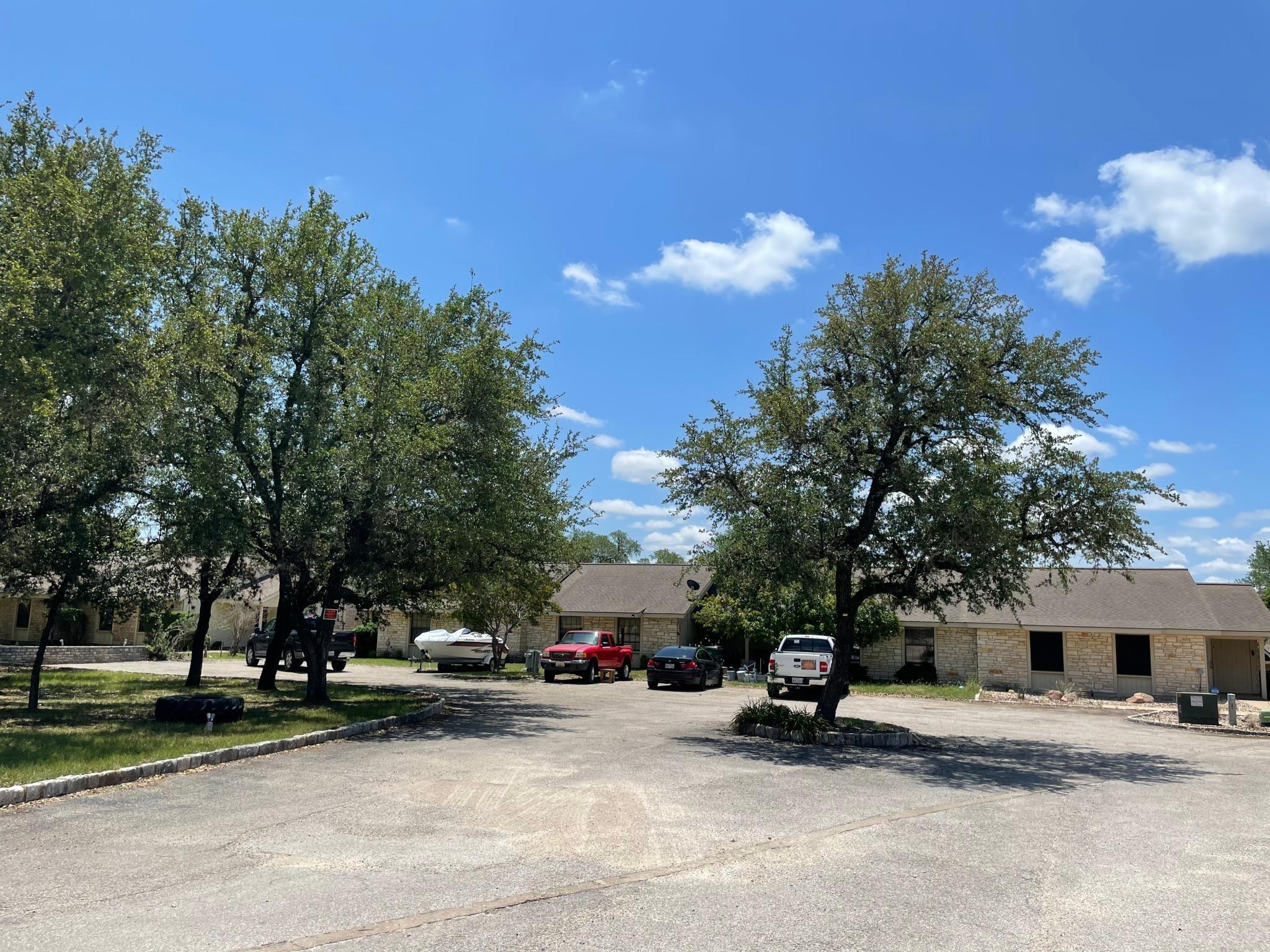 21107 Highland Lake
