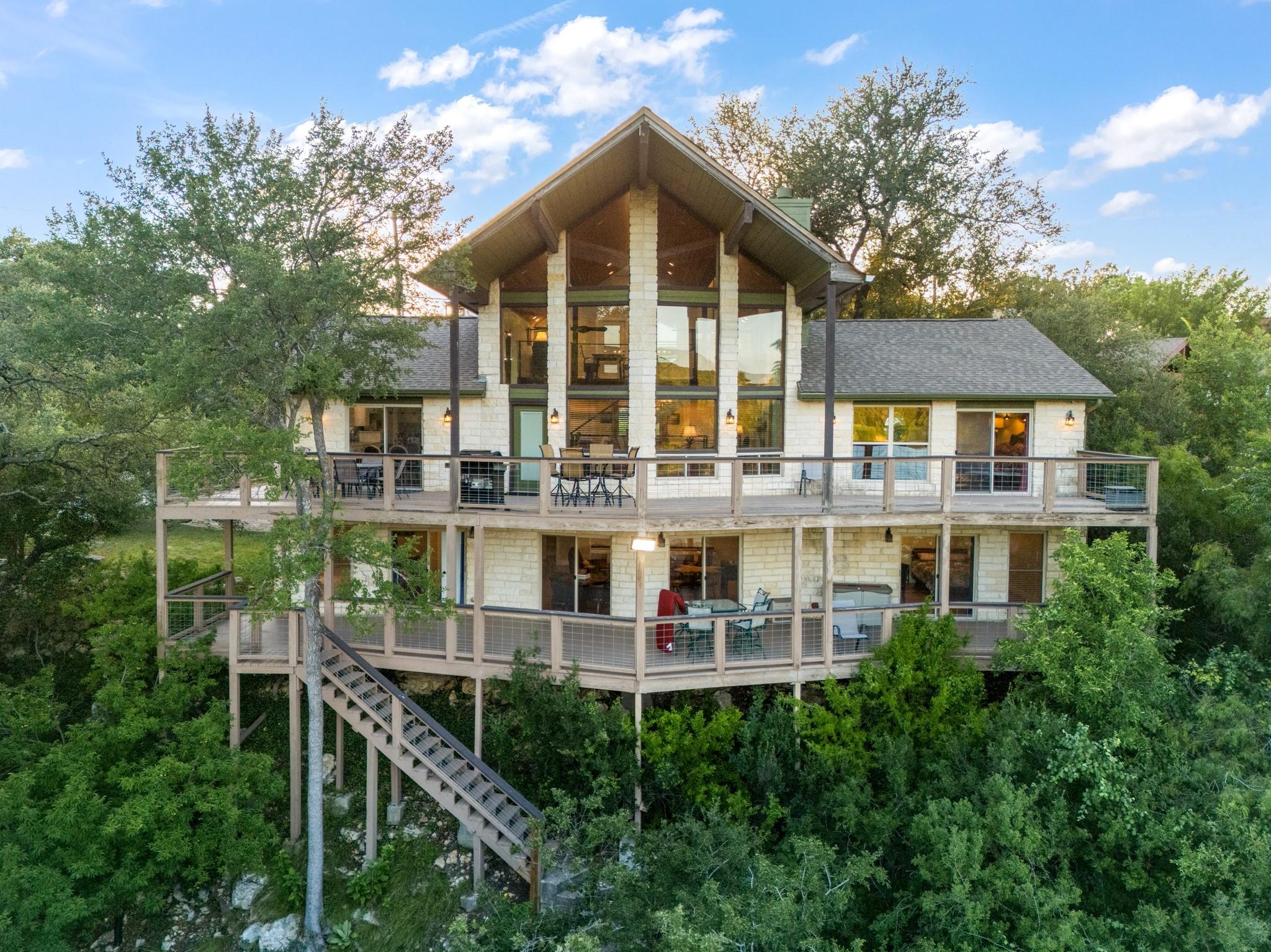 Photo 33