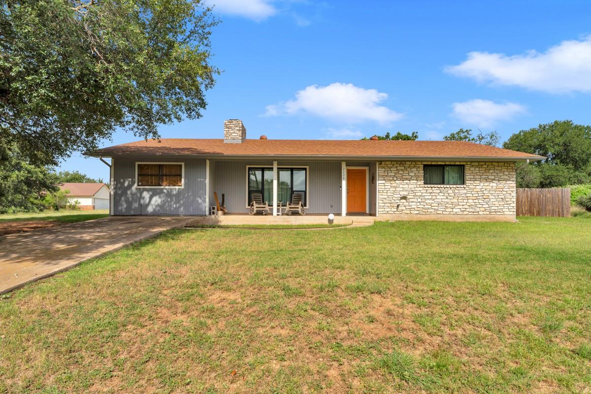 2208 Belaire