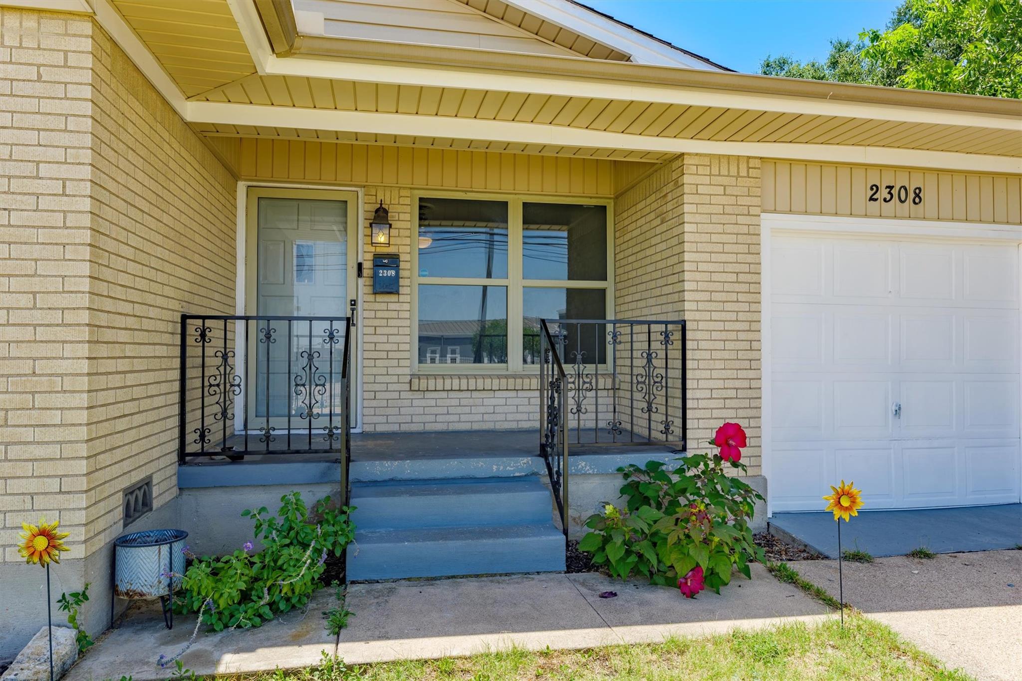 2308 Terrace