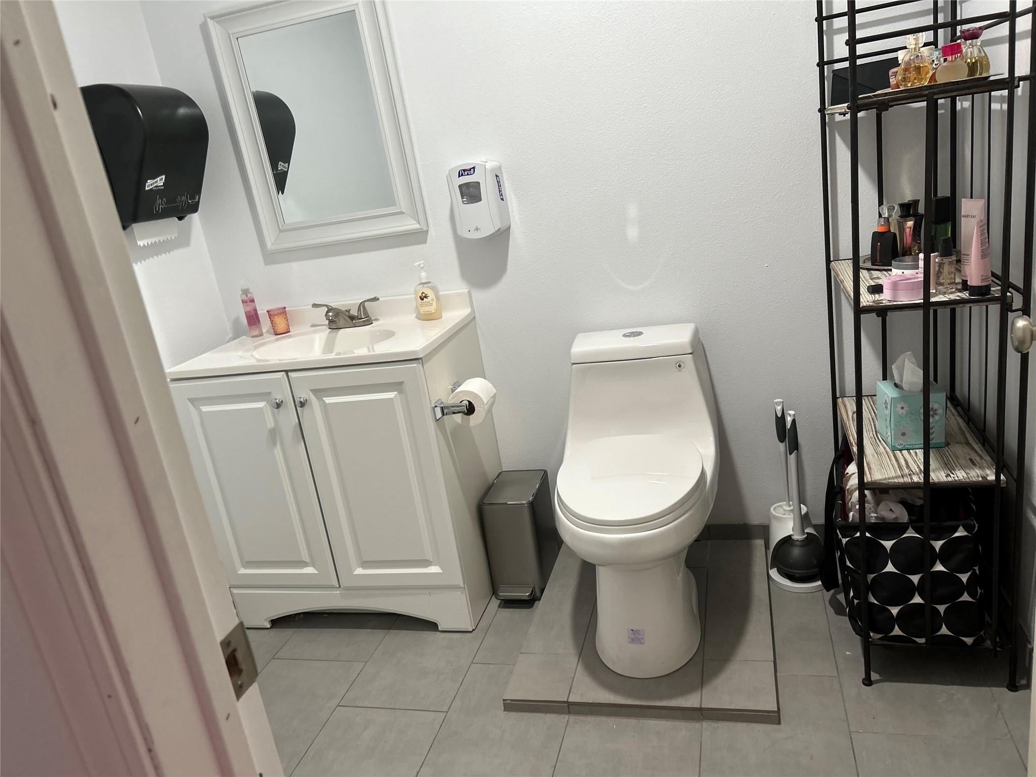 Photo 11