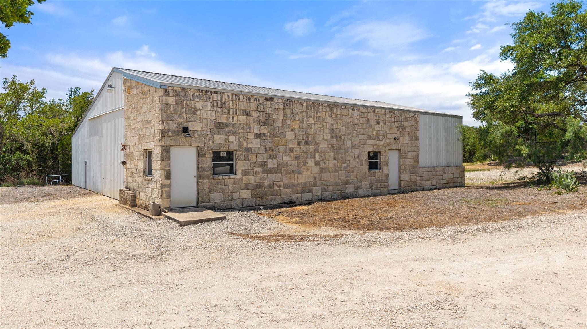 Photo 29