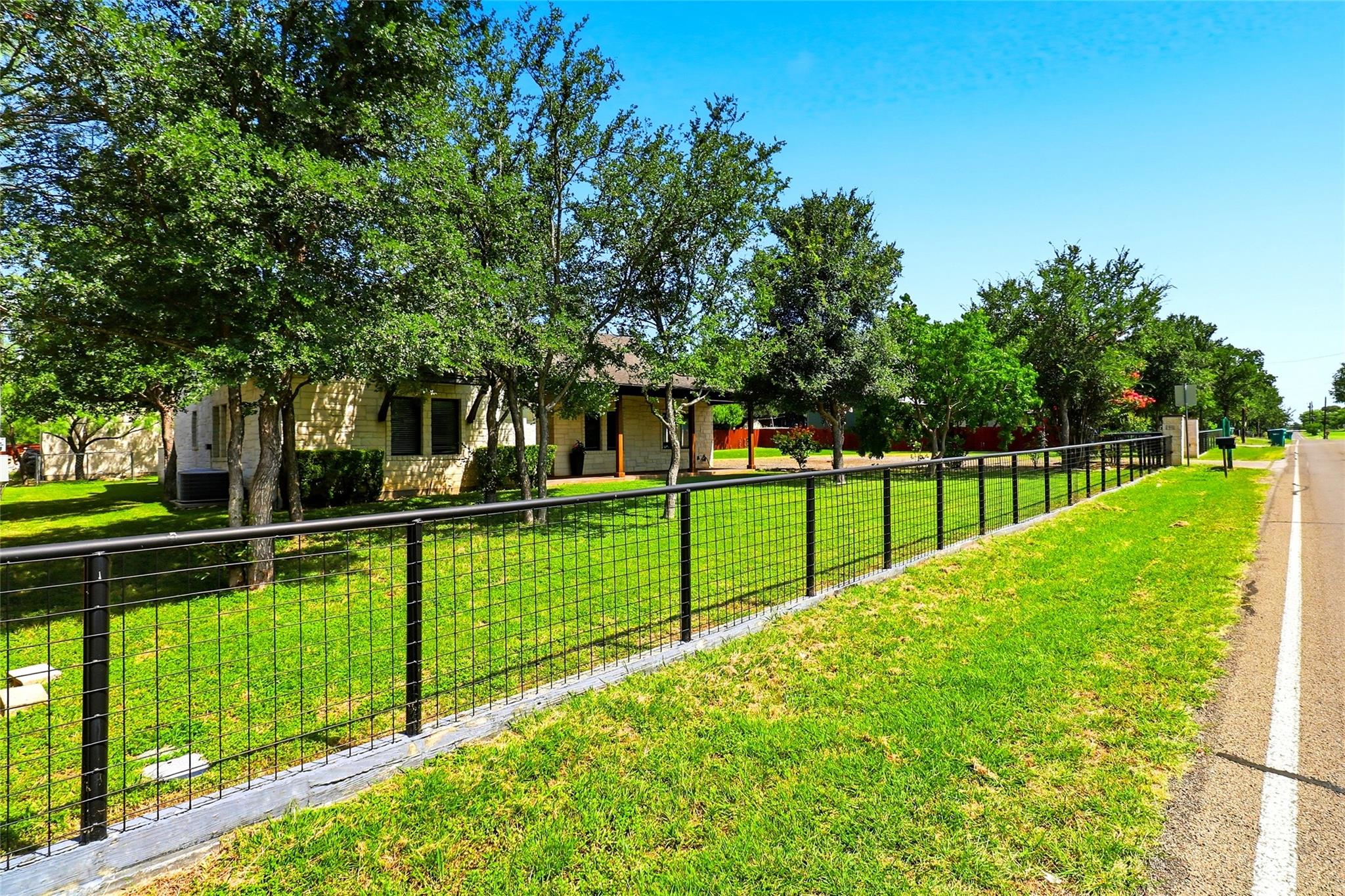 1303 Prairie Creek