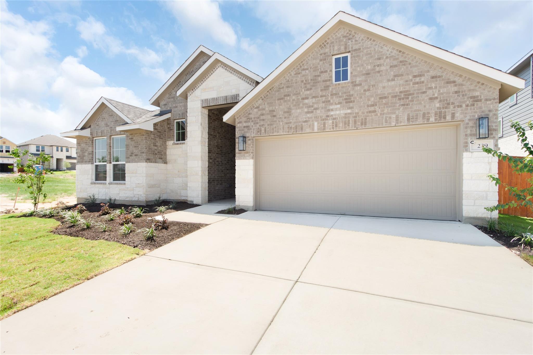 17809 Fox Manor