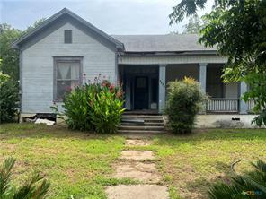 1228 Saint Peter