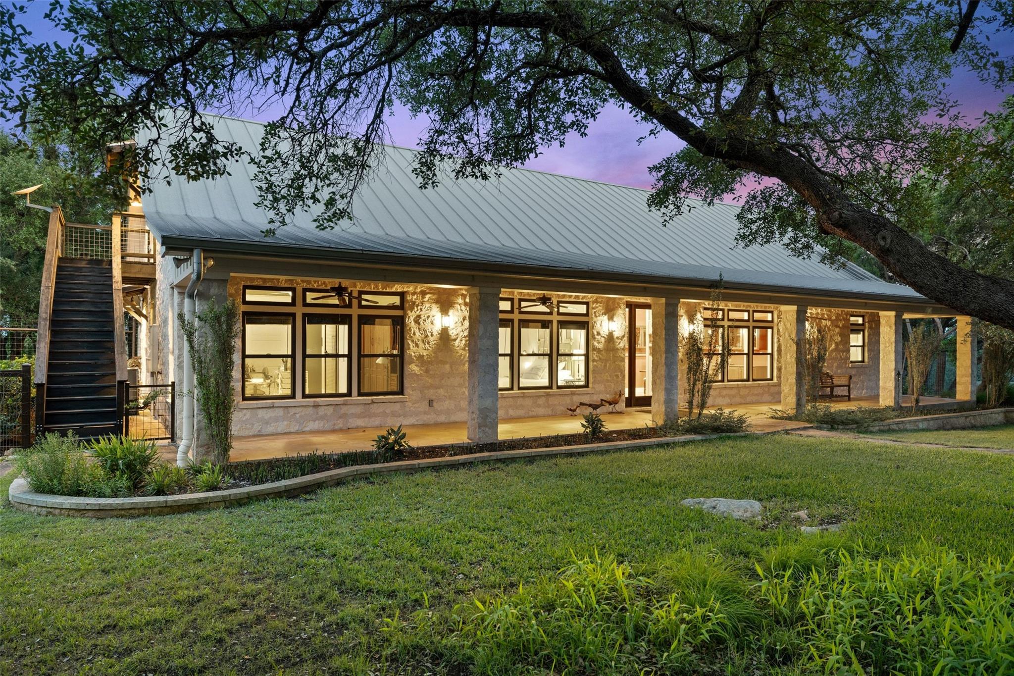 7855 Middle Creek