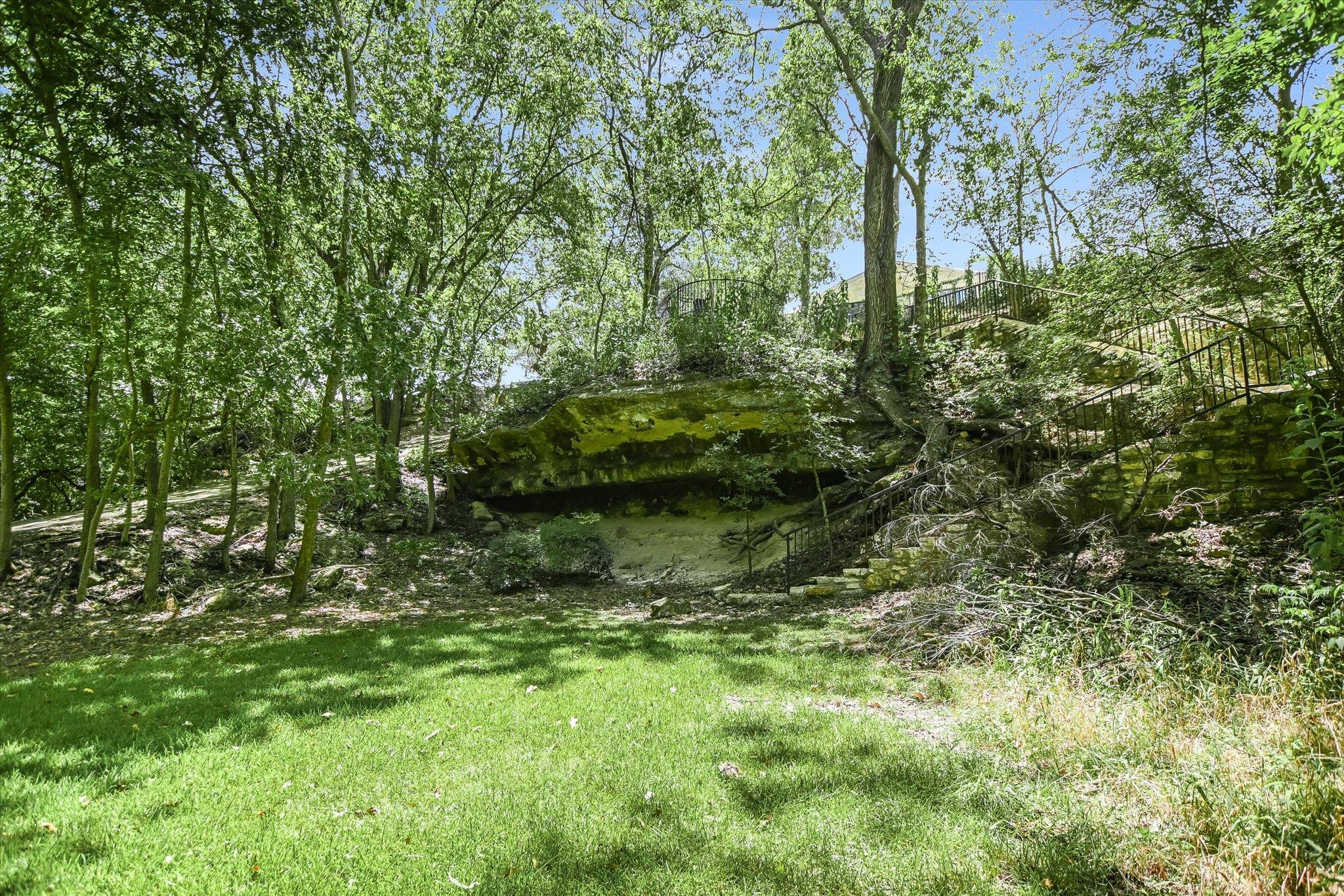Photo 25