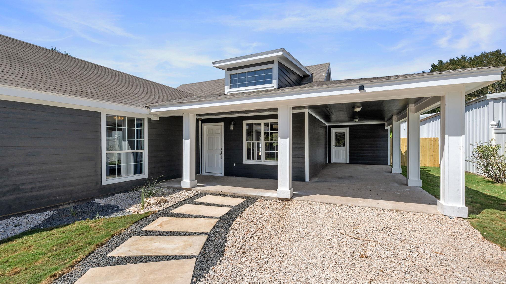 10915 Highway 183