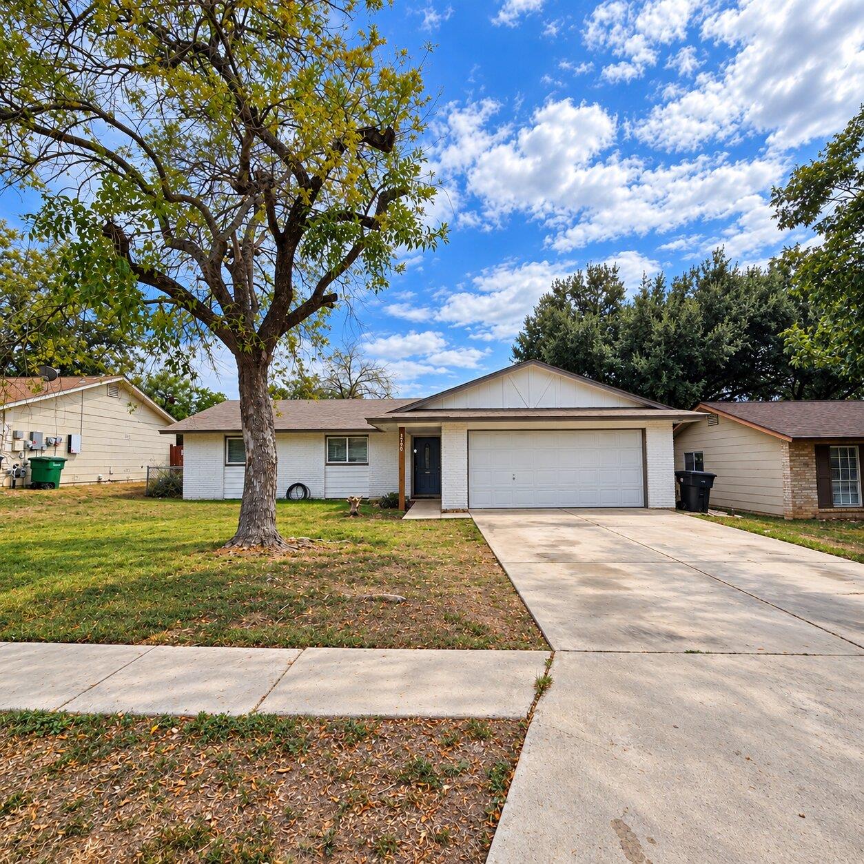 6730 Spring Manor