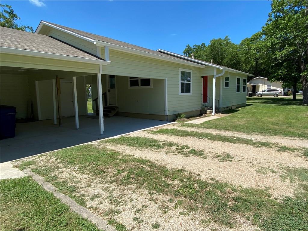 102 Live Oak
