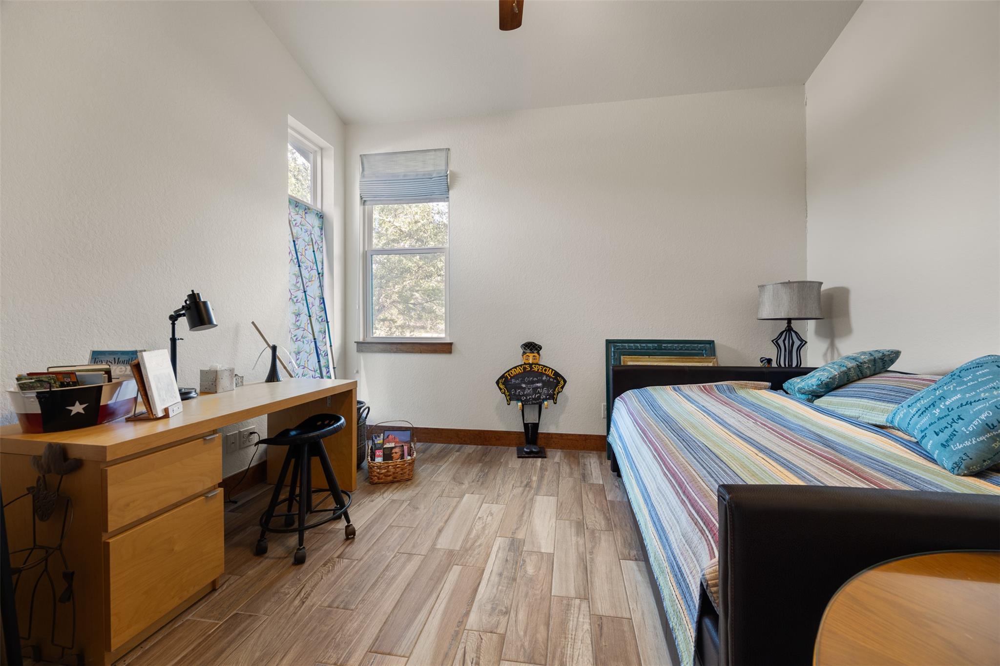 Photo 12