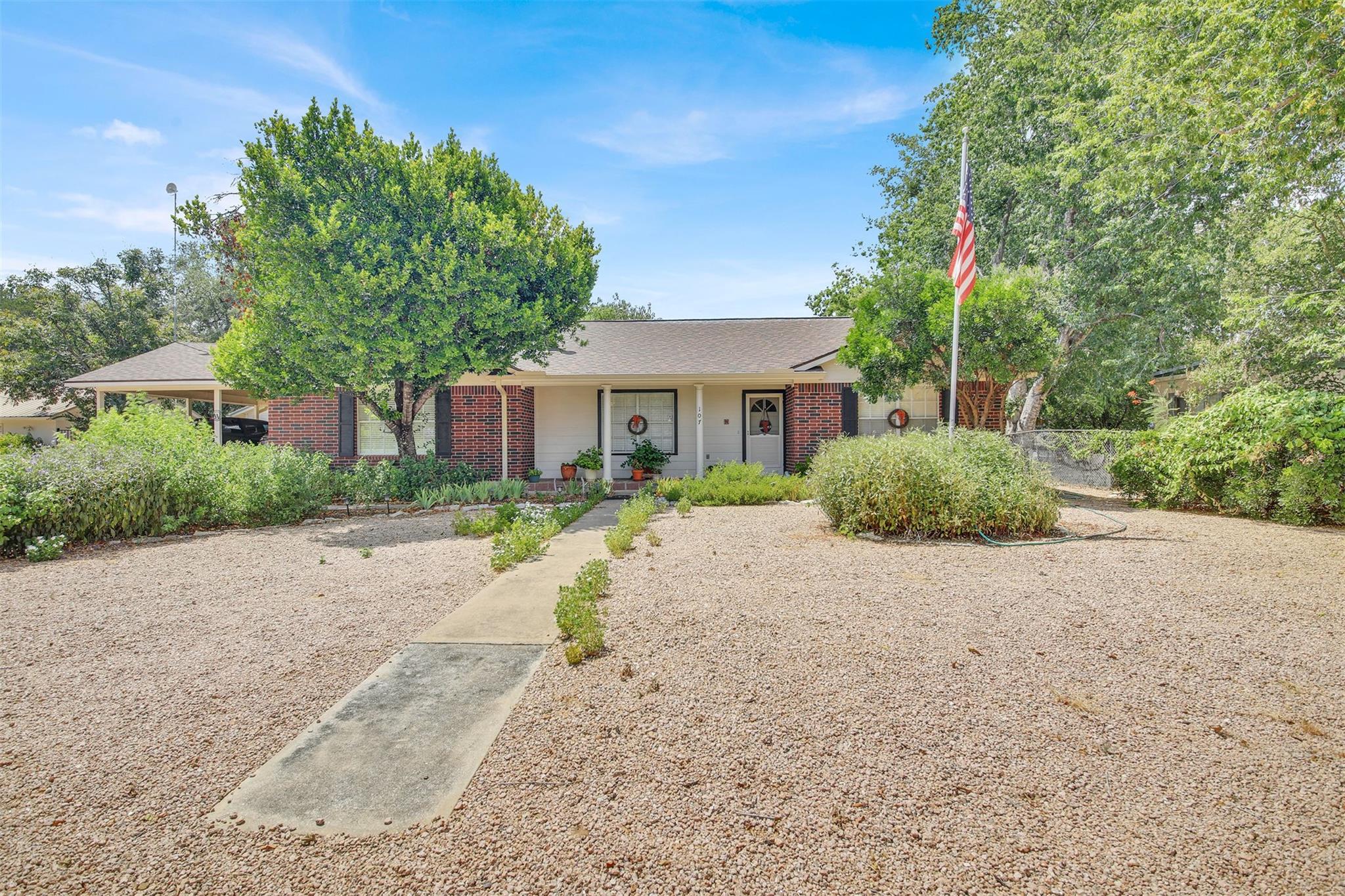 107 Taylor