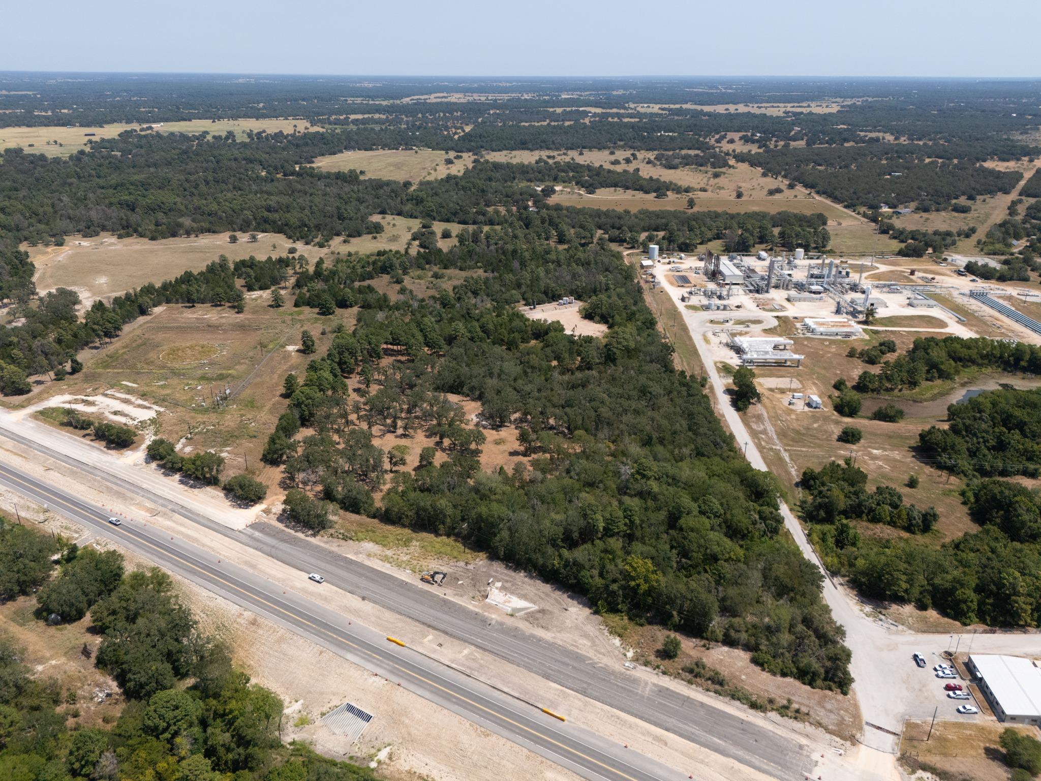 7604 US Highway 77