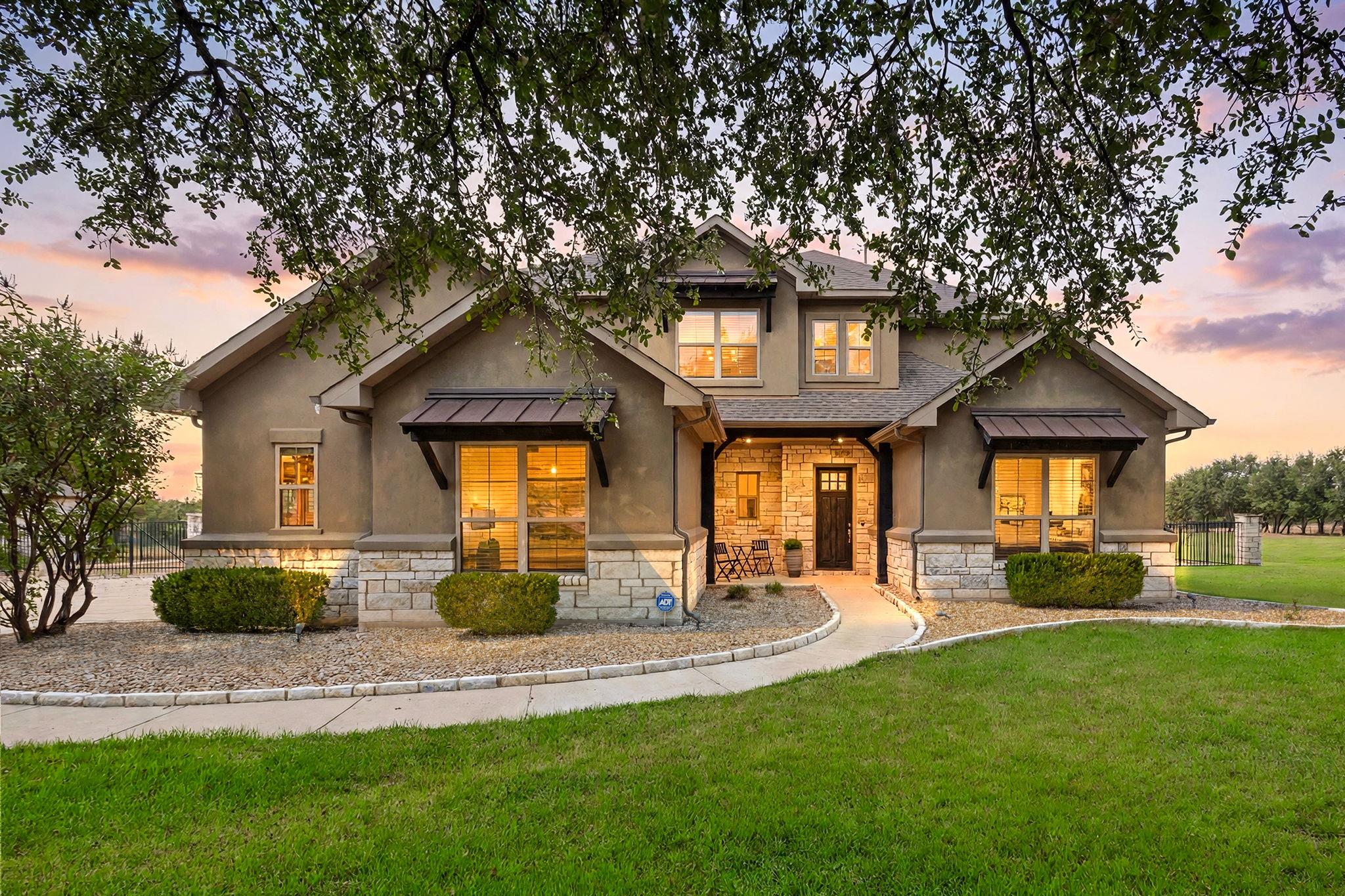 313 Escondido