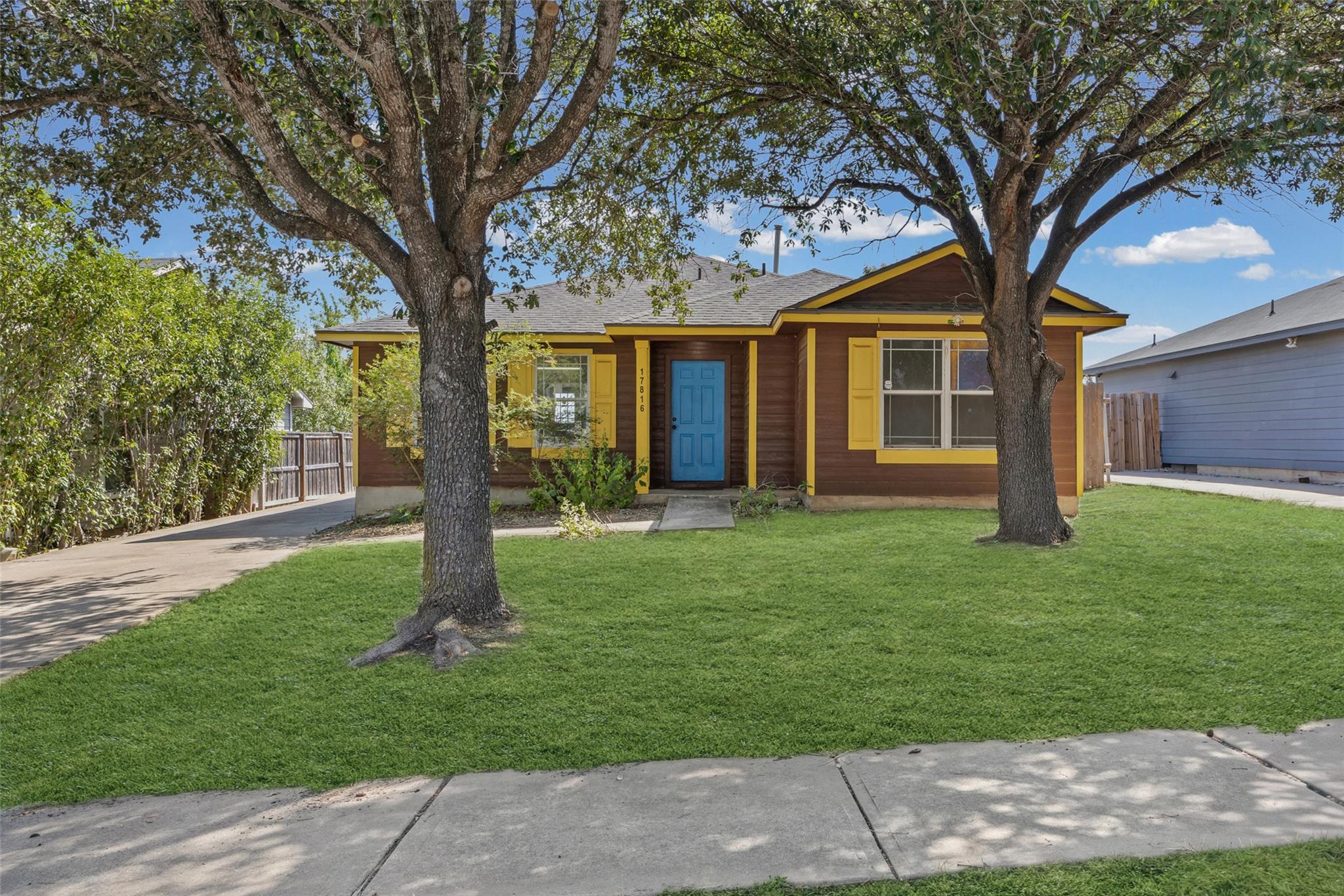 17816 Powder Creek