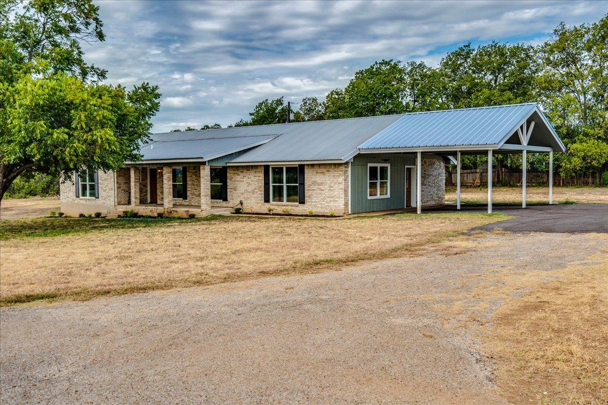 1102 Austin