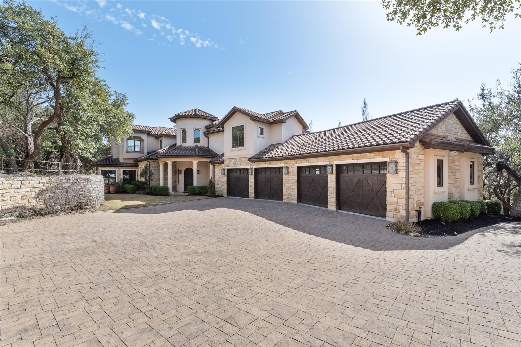 303 Camino Arbolago