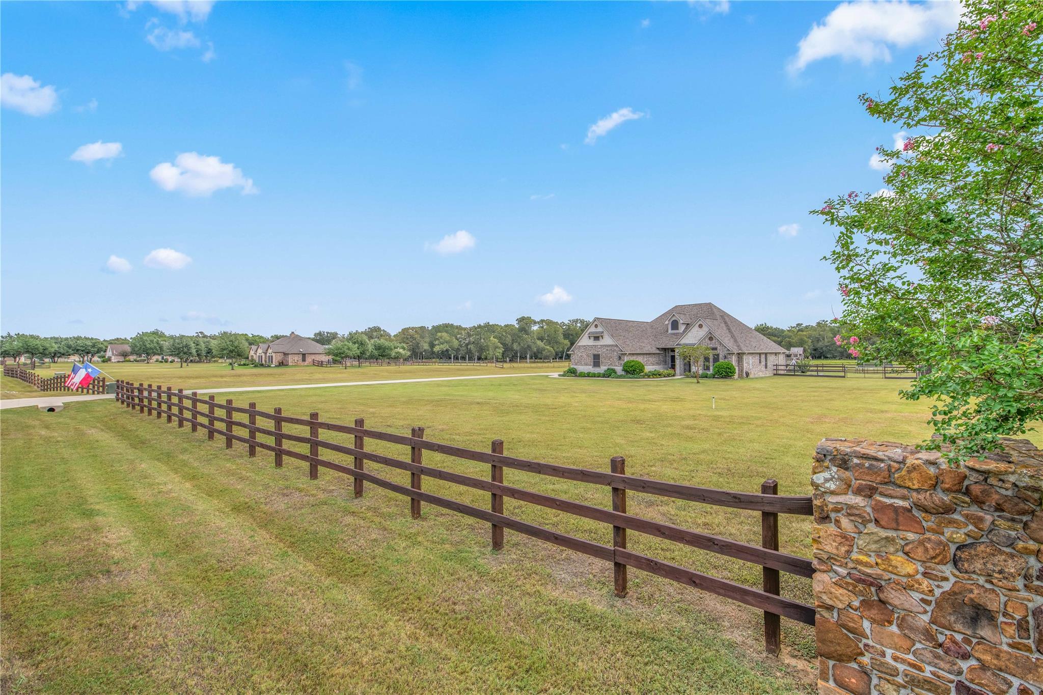 9600 Shadow Creek
