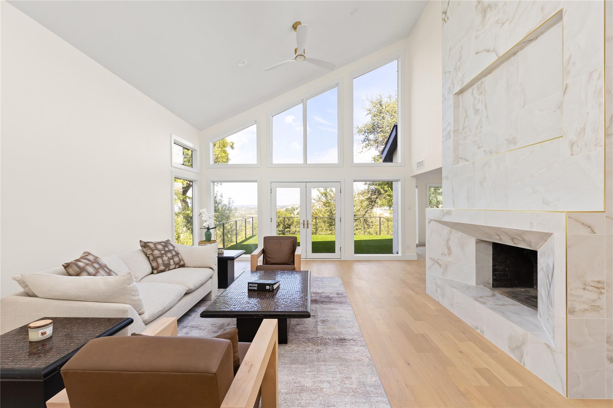 310 Golf Crest