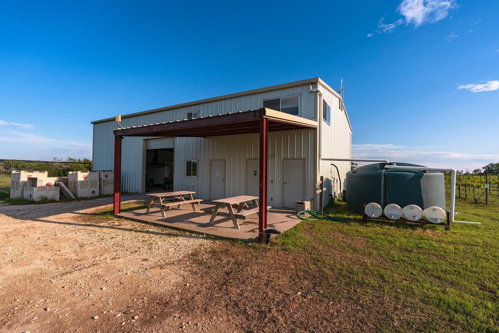 Photo 18