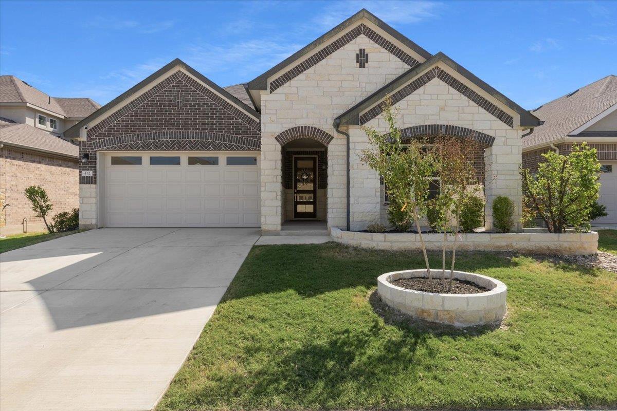 432 Deerpath
