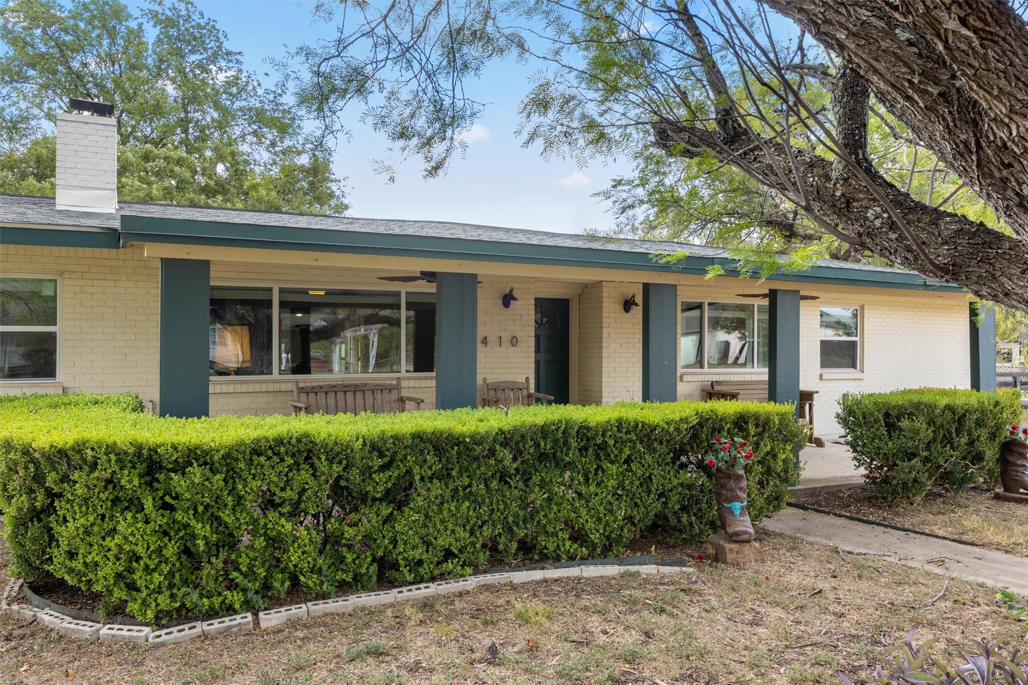 410 Burnet