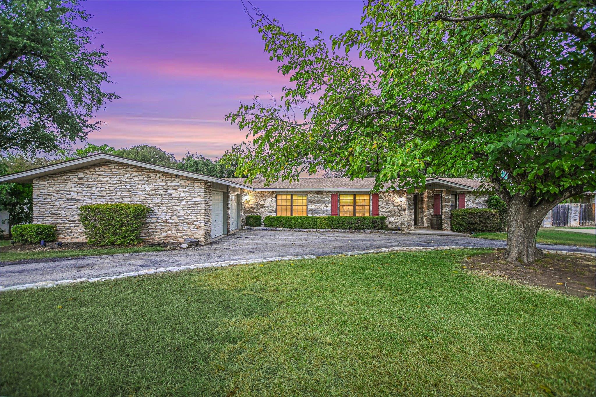 1004 Biscayne