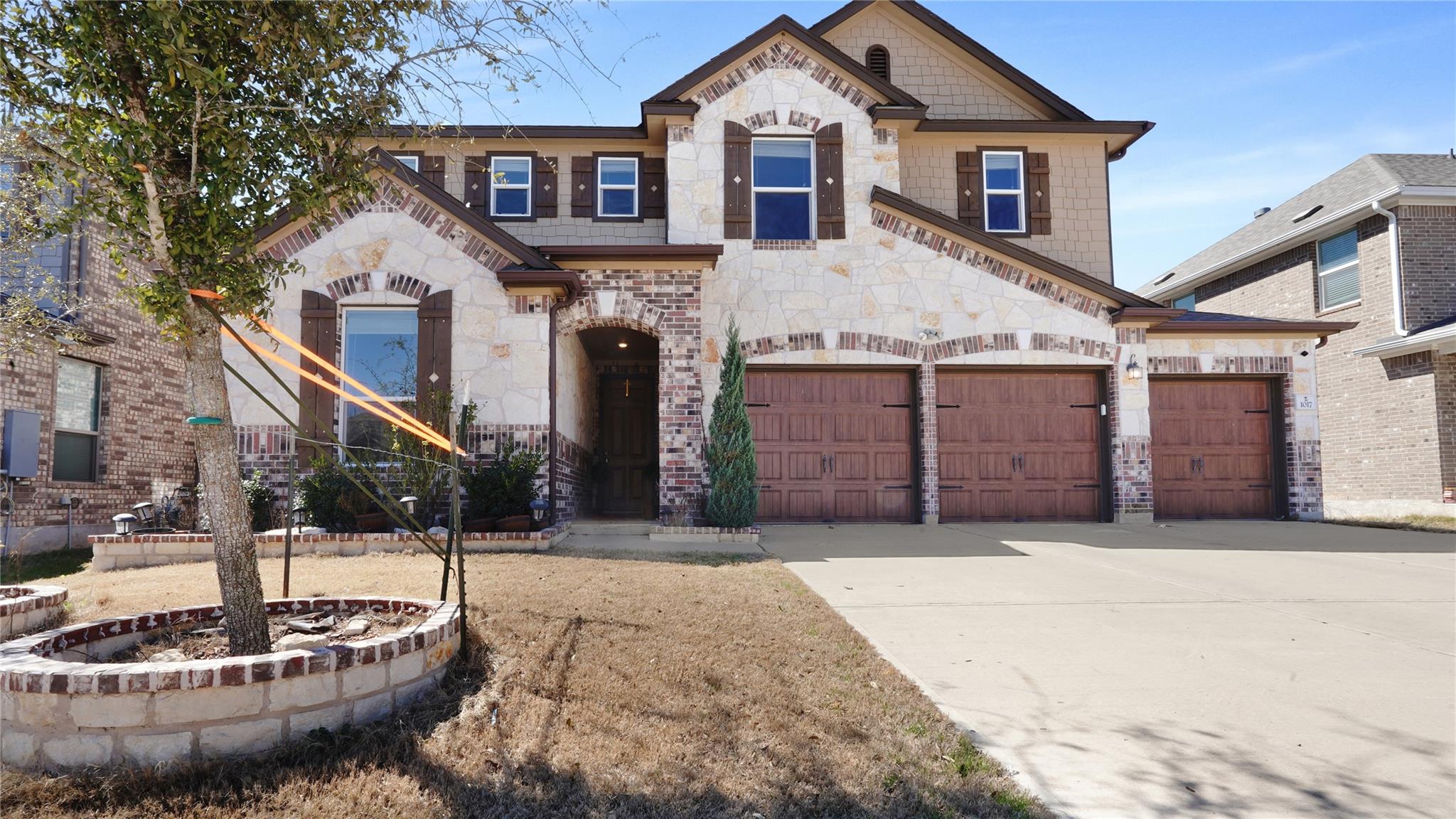 1017 Plano