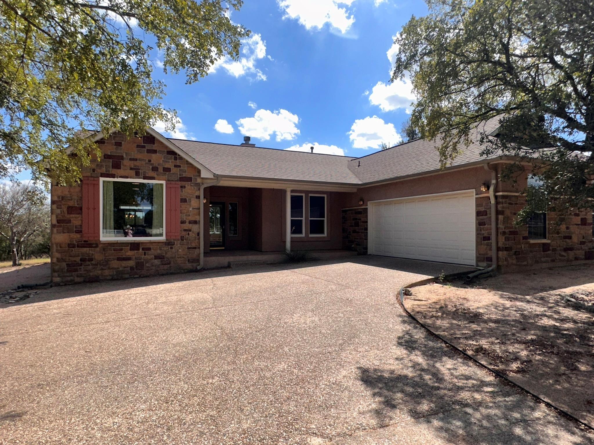 425 Crestwood