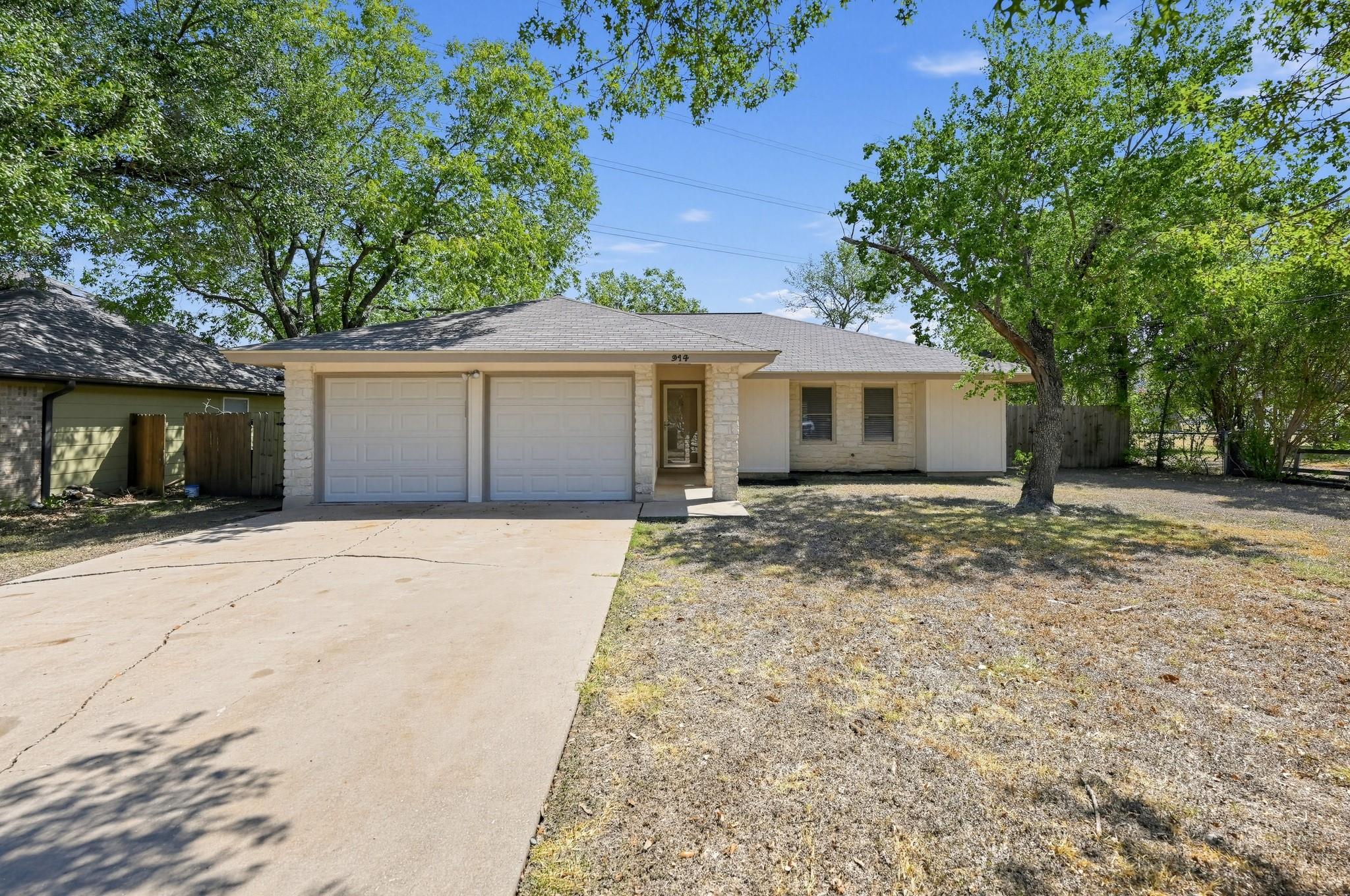 914 Garden Meadow