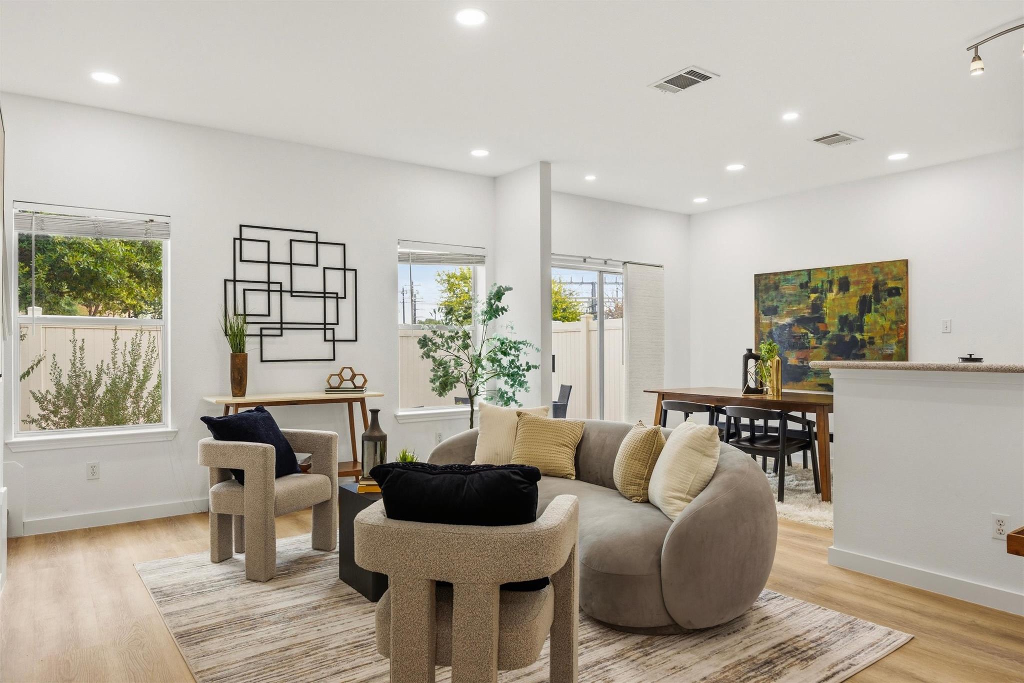 Photo 5