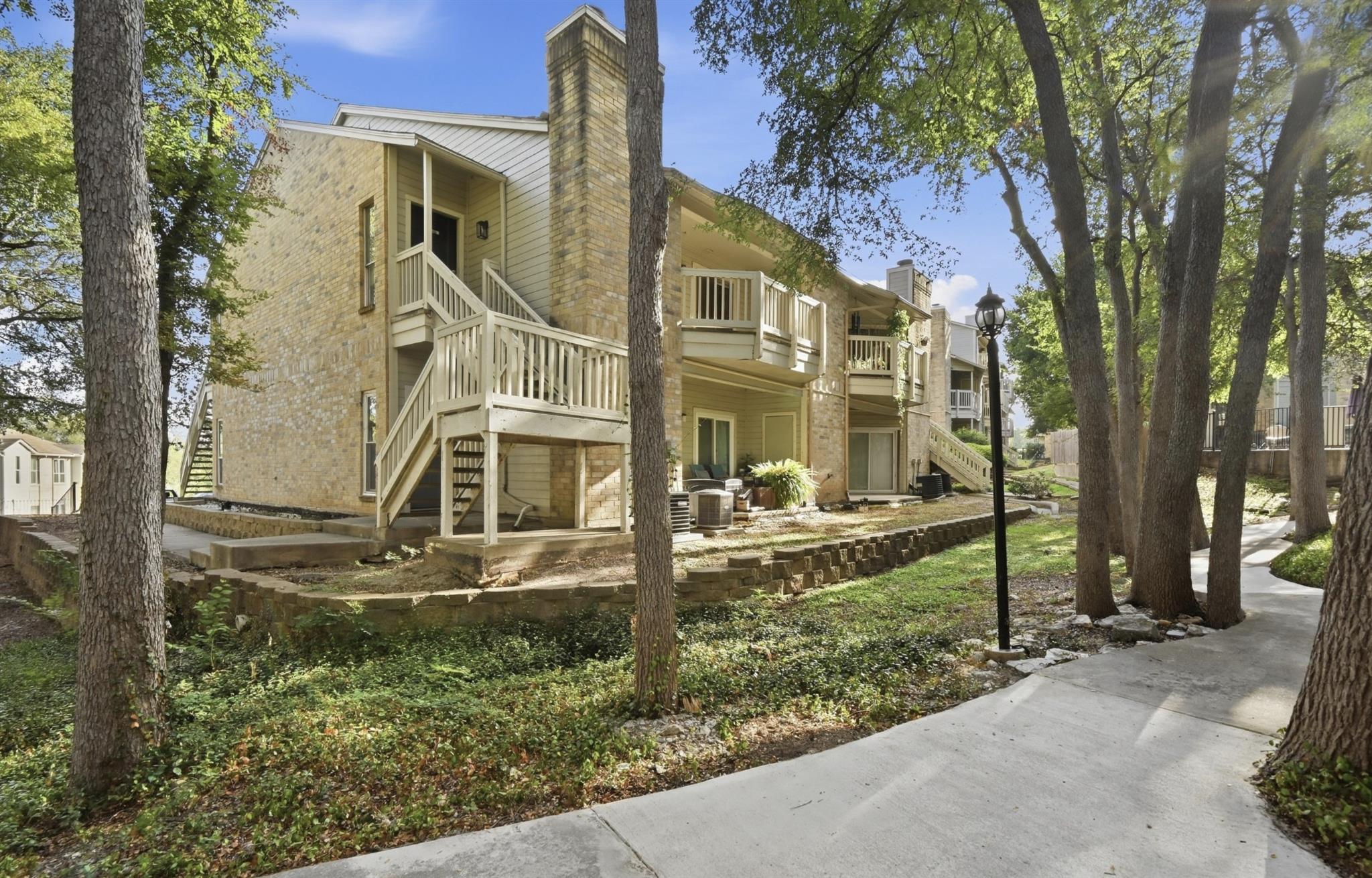 2450 Wickersham