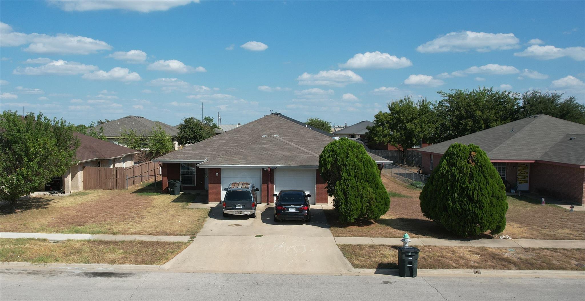 4604 Bowles