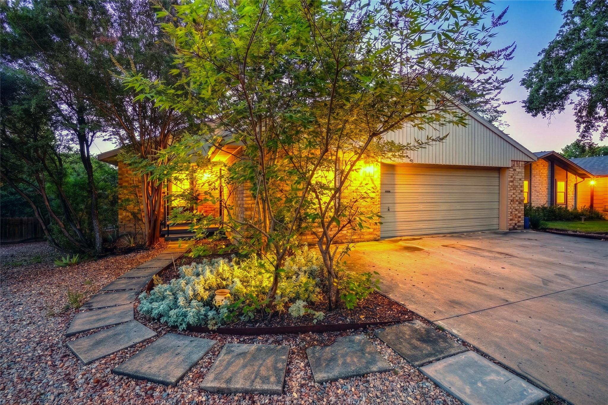 1133 Fox Run