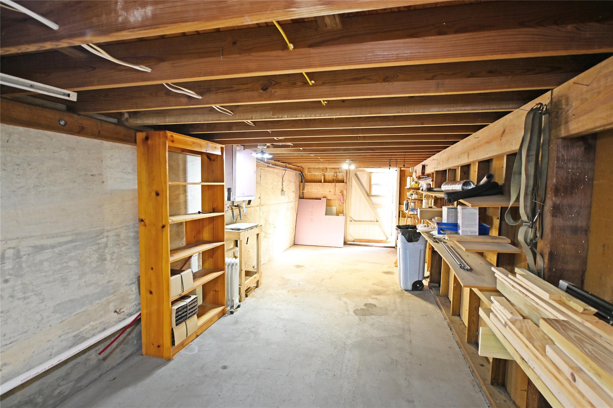 Photo 33